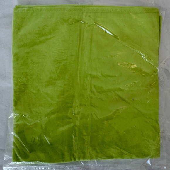 Solumbra NWT- UltraShade Scarf in Kiwi - Picture 3 of 3